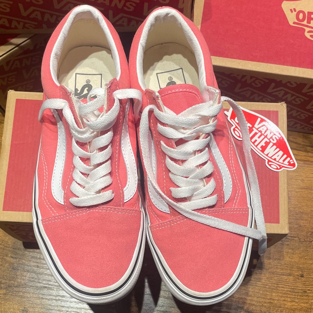 Vans Old Skool Women's Size 7 Pink/Coral Skater Shors